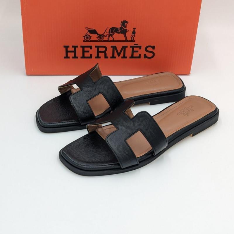 HERMES PARIS NEW COLLECTION PLAT NEW COLLECTION